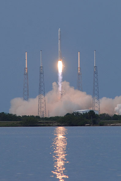 Inaugural SpaceX Falcon 9 soars into orbit