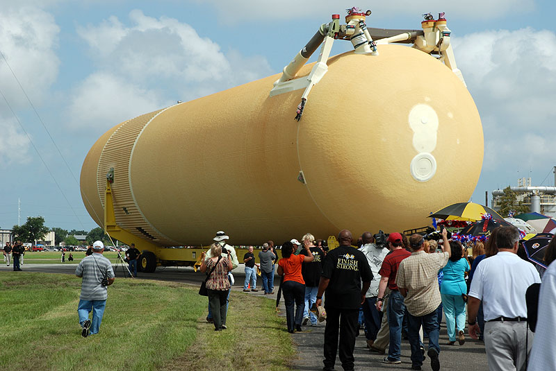 Final shuttle fuel tank to fly rolls out from Michoud