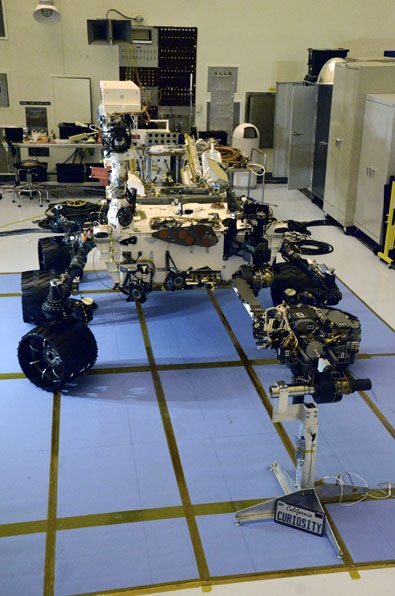 Last look at NASA's car-size rover before trip to Mars