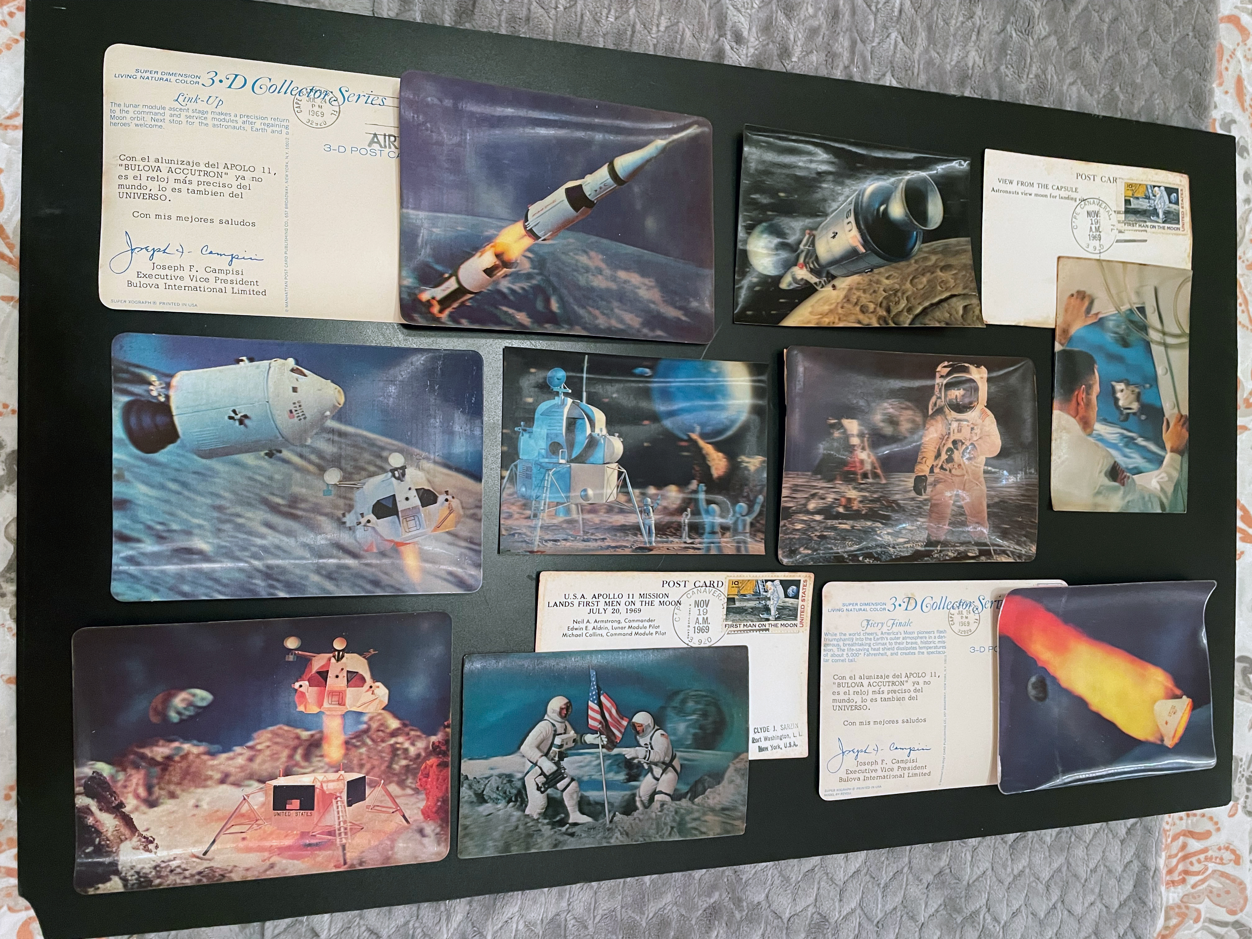 Space-related lenticular (3D) postcards - collectSPACE: Messages