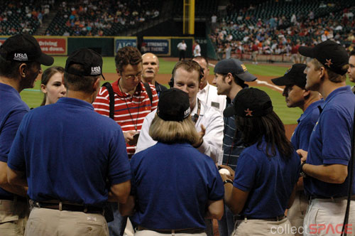 7/29: NASA Night with the Houston Astros - collectSPACE: Messages